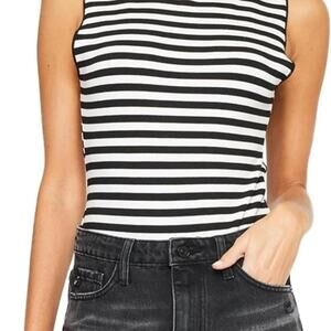 NWT KanCan High Rise Black Distressed Denim Shorts Size Large